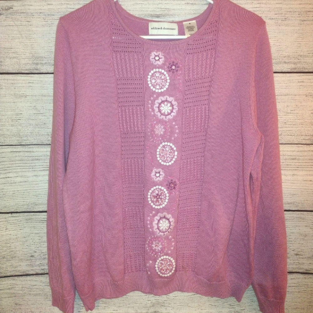 Alfred Dunner Beautiful Purple Sweater With Center Embroidery